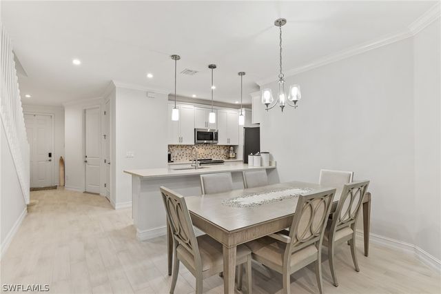 7344 Rockefeller DR, Naples, FL 34119