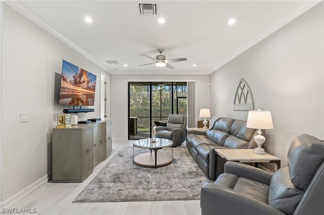 7344 Rockefeller DR, Naples, FL 34119