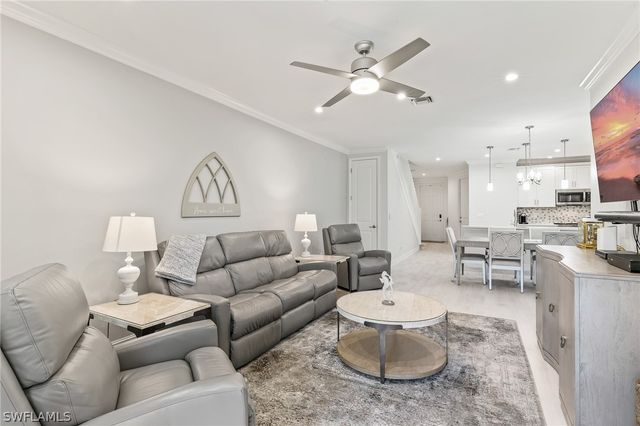 7344 Rockefeller DR, Naples, FL 34119