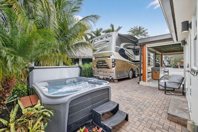 78 S Cortez Drive 78, Pompano Beach, FL 33068