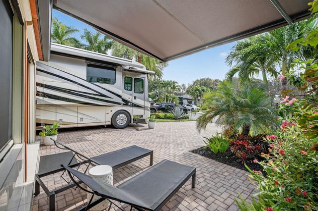 78 S Cortez Drive 78, Pompano Beach, FL 33068