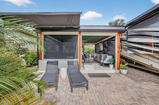 78 S Cortez Drive 78, Pompano Beach, FL 33068