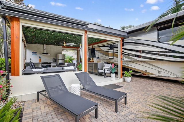 78 S Cortez Drive 78, Pompano Beach, FL 33068