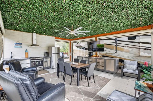 78 S Cortez Drive 78, Pompano Beach, FL 33068