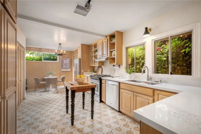 791 Orizaba Avenue, Long Beach, CA 90804