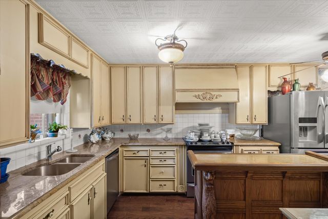 321 S Mary, Wills Point, TX 75169