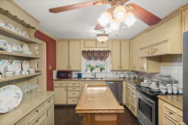 321 S Mary, Wills Point, TX 75169
