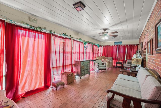 321 S Mary, Wills Point, TX 75169