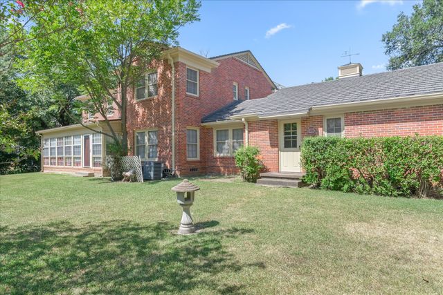 321 S Mary, Wills Point, TX 75169