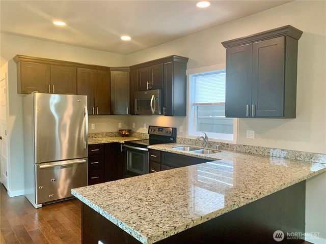 1422 S 47th Street, Tacoma, WA 98408