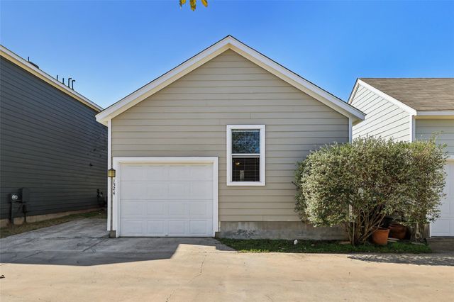 1524 Sanders, Kyle, TX 78640