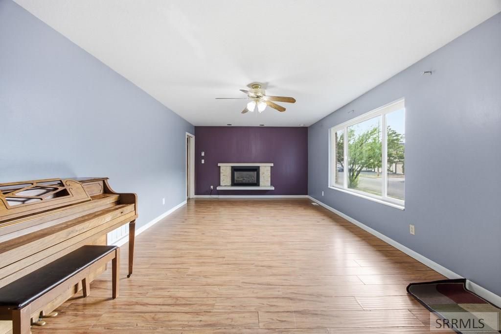 Image 3 of property listing at 1480 Mound Avenue, Idaho Falls, ID 83402