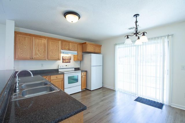 511 Circle Drive, Calhoun, GA 30701