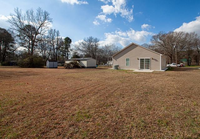 511 Circle Drive, Calhoun, GA 30701