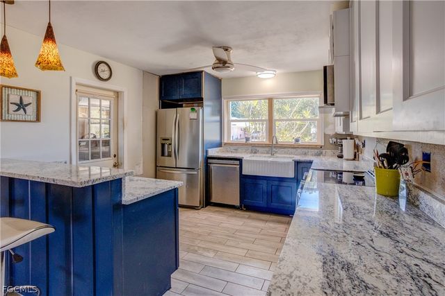 1280 Sunrise DR, North Fort Myers, FL 33917