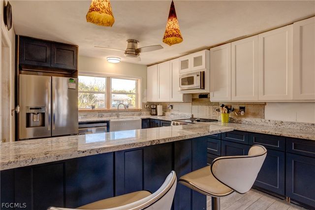 1280 Sunrise DR, North Fort Myers, FL 33917