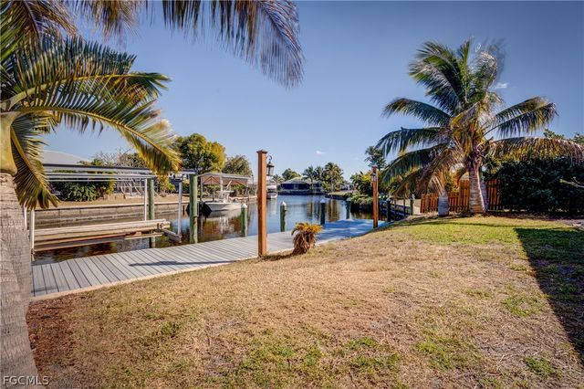 1280 Sunrise DR, North Fort Myers, FL 33917