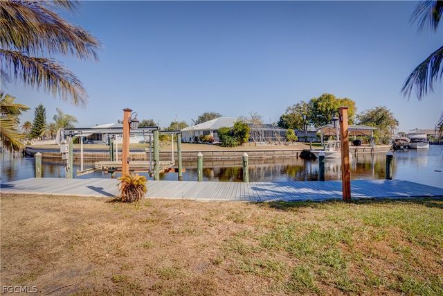 1280 Sunrise DR, North Fort Myers, FL 33917