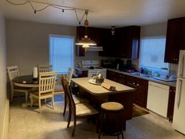 520 S Holmes Street, Lansing, MI 48912