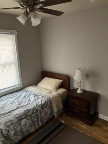 520 S Holmes Street, Lansing, MI 48912