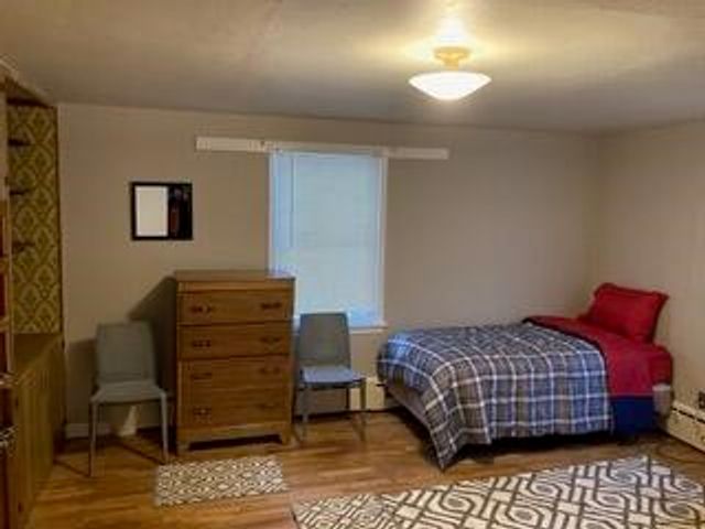 520 S Holmes Street, Lansing, MI 48912