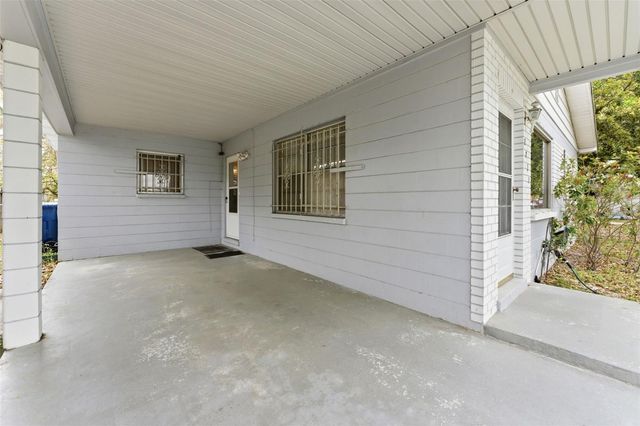 2711 W HEITER STREET, Tampa, FL 33607