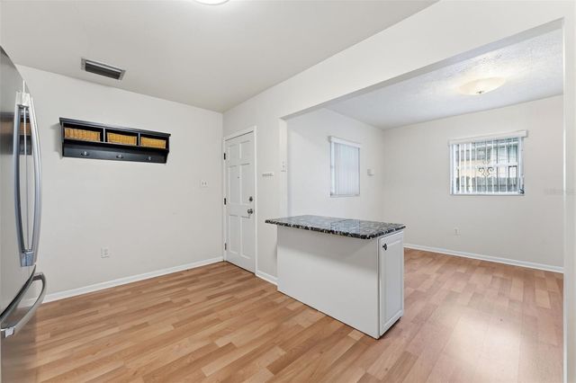 2711 W HEITER STREET, Tampa, FL 33607