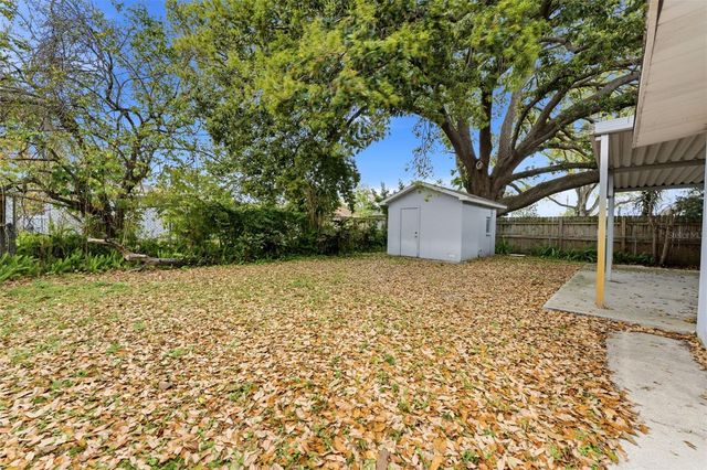 2711 W HEITER STREET, Tampa, FL 33607