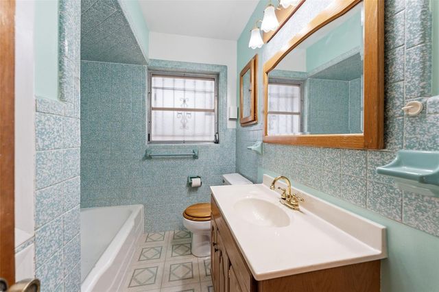 2711 W HEITER STREET, Tampa, FL 33607