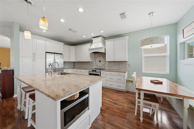 5221 LAYTON DRIVE, Venice, FL 34293