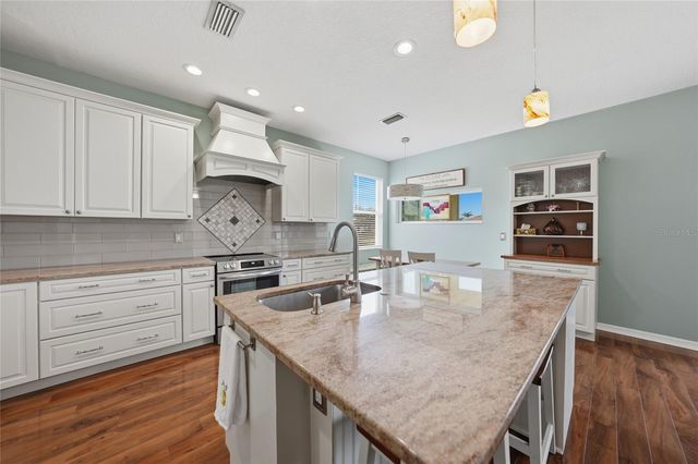 5221 LAYTON DRIVE, Venice, FL 34293