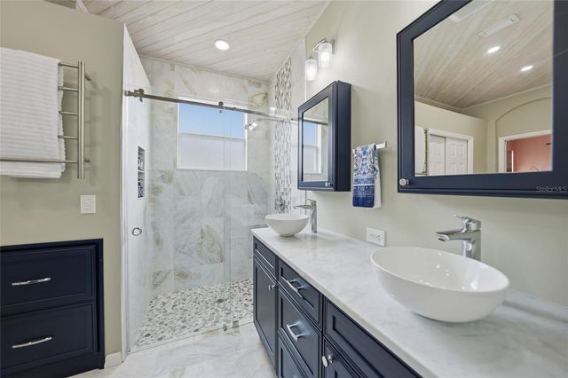 5221 LAYTON DRIVE, Venice, FL 34293