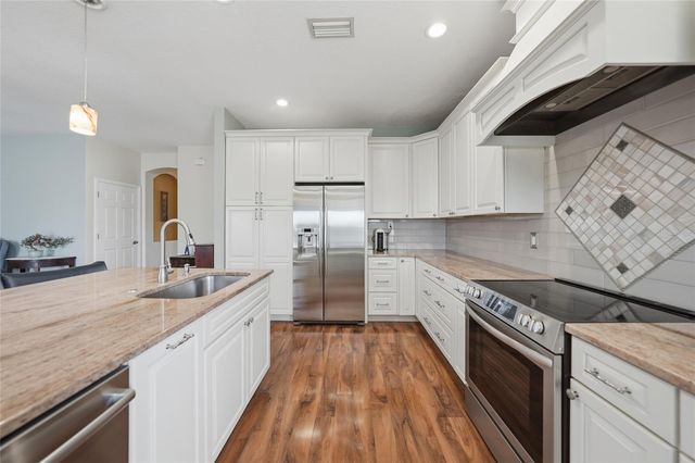 5221 LAYTON DRIVE, Venice, FL 34293