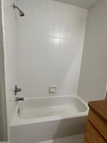29890 Donna Lane, Chesterfield, MI 48047