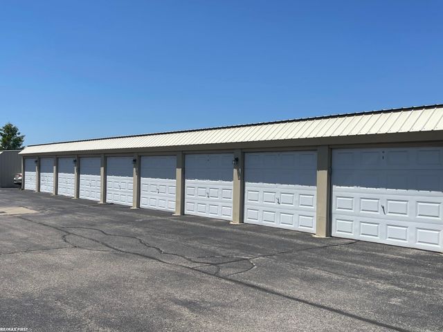 29890 Donna Lane, Chesterfield, MI 48047