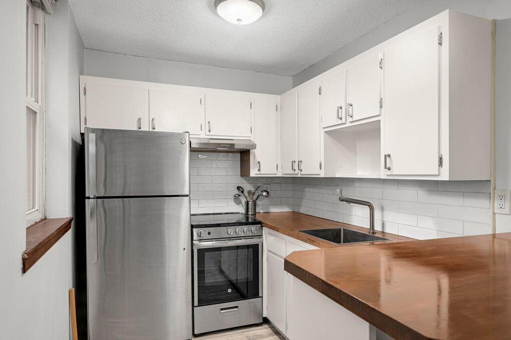 2536 Dupont Avenue S 101, Minneapolis, MN 55405 — photo 5