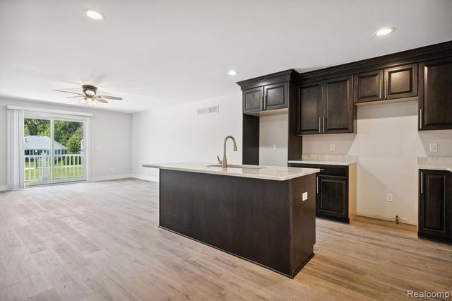 53761 Champlain Street, Macomb, MI 48042