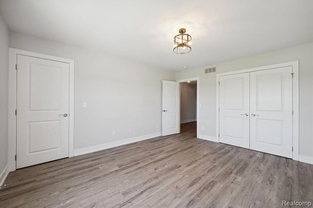 53761 Champlain Street, Macomb, MI 48042