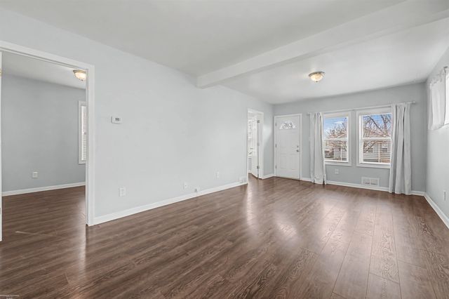 22607 Maxine Street, St Clair Shores, MI 48080