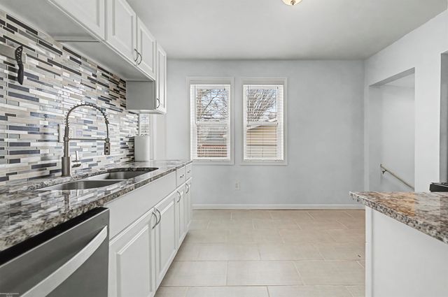 22607 Maxine Street, St Clair Shores, MI 48080