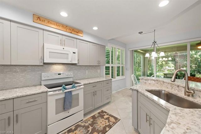 25204 Pelican Creek CIR 101, Bonita Springs, FL 34134