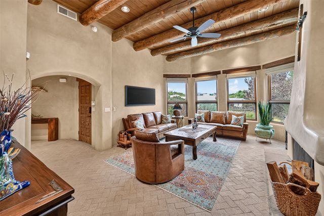39 Centaurus Ranch, Santa Fe, NM 87507