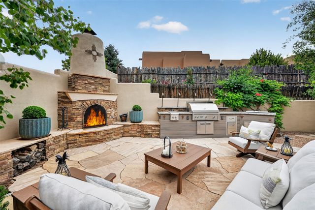 39 Centaurus Ranch, Santa Fe, NM 87507