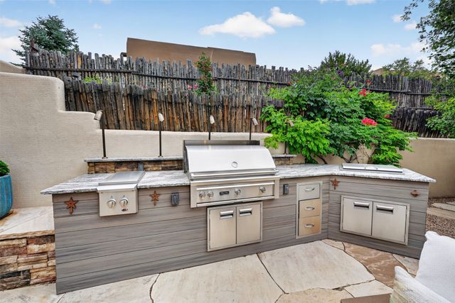 39 Centaurus Ranch, Santa Fe, NM 87507