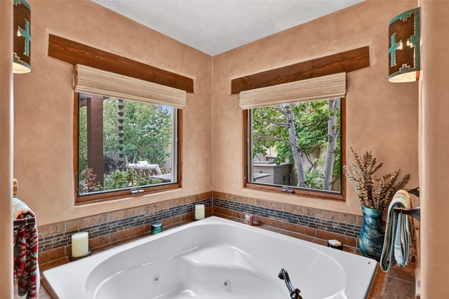 39 Centaurus Ranch, Santa Fe, NM 87507