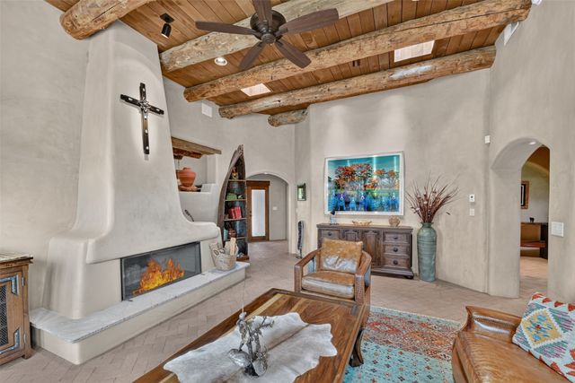 39 Centaurus Ranch, Santa Fe, NM 87507