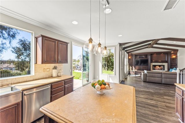 51 Rolling Ridge, Rancho Santa Margarita, CA 92688