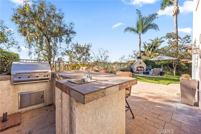 51 Rolling Ridge, Rancho Santa Margarita, CA 92688