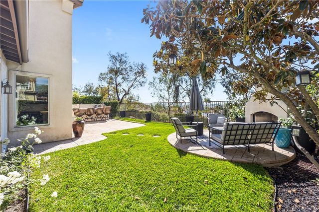 51 Rolling Ridge, Rancho Santa Margarita, CA 92688