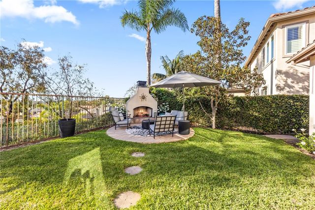 51 Rolling Ridge, Rancho Santa Margarita, CA 92688
